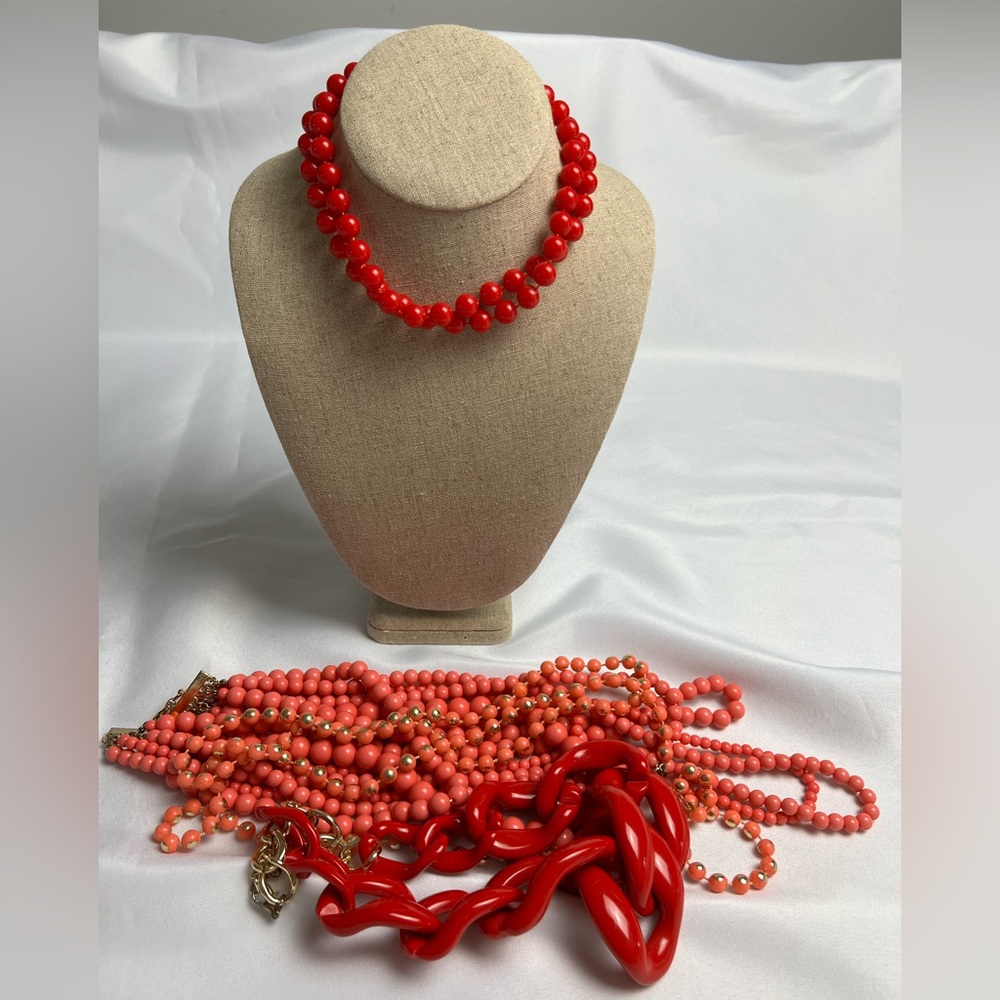 Four Fashion Necklaces - Picture 3 of 9